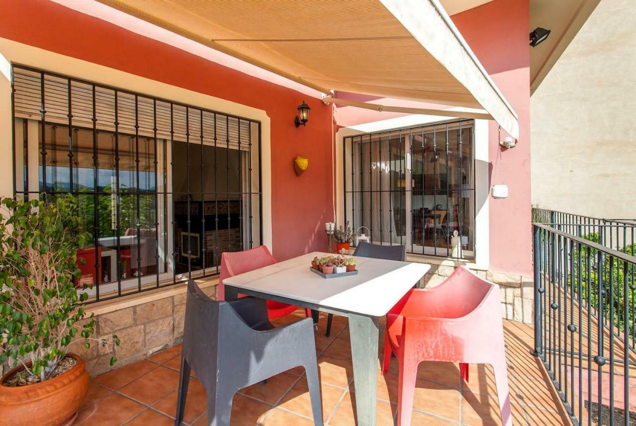 Vila La Casa Del Rio Pedralba Exteriér fotografie
