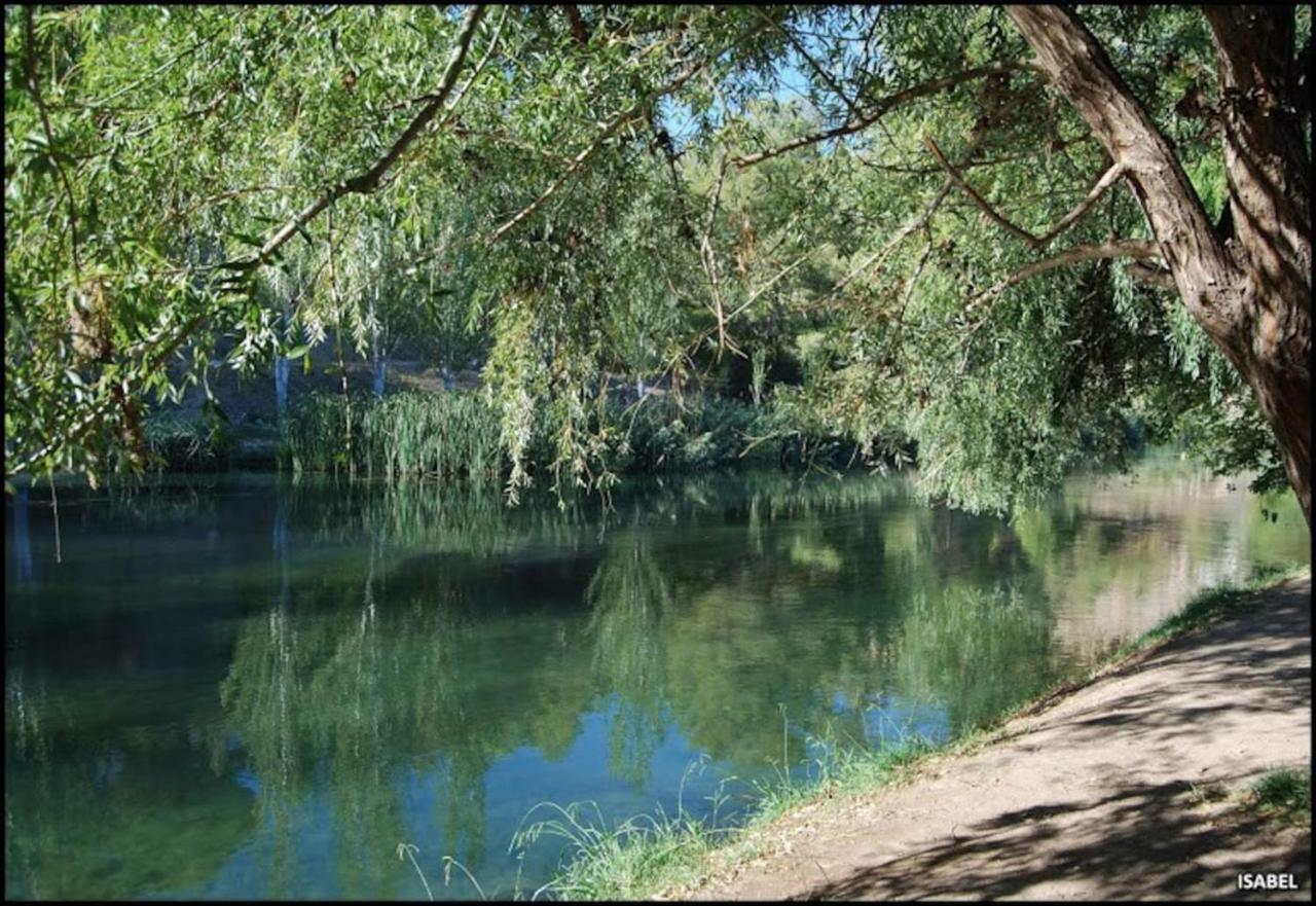Vila La Casa Del Rio Pedralba Exteriér fotografie